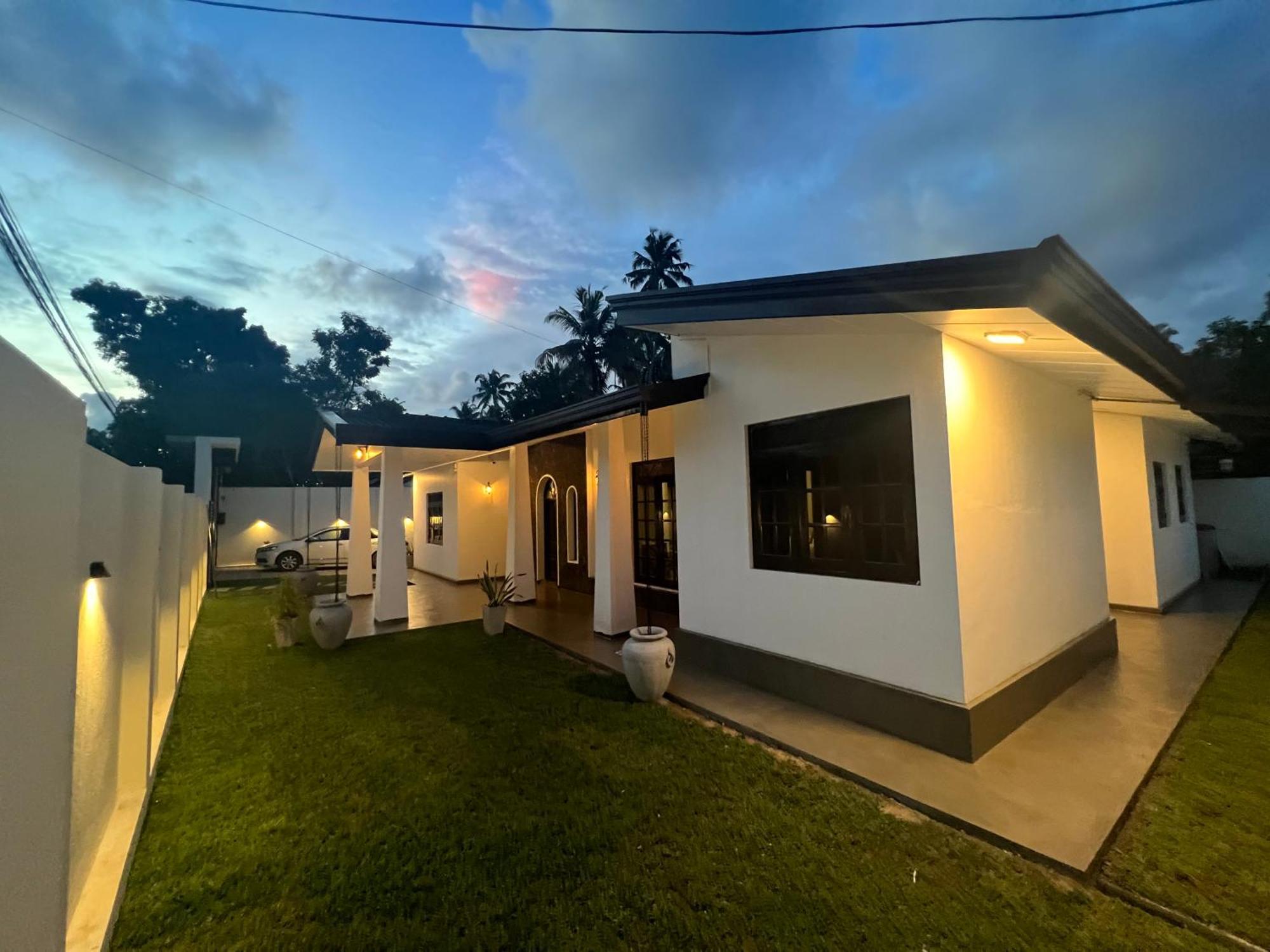 Villa River Breeze Weligama Exterior photo